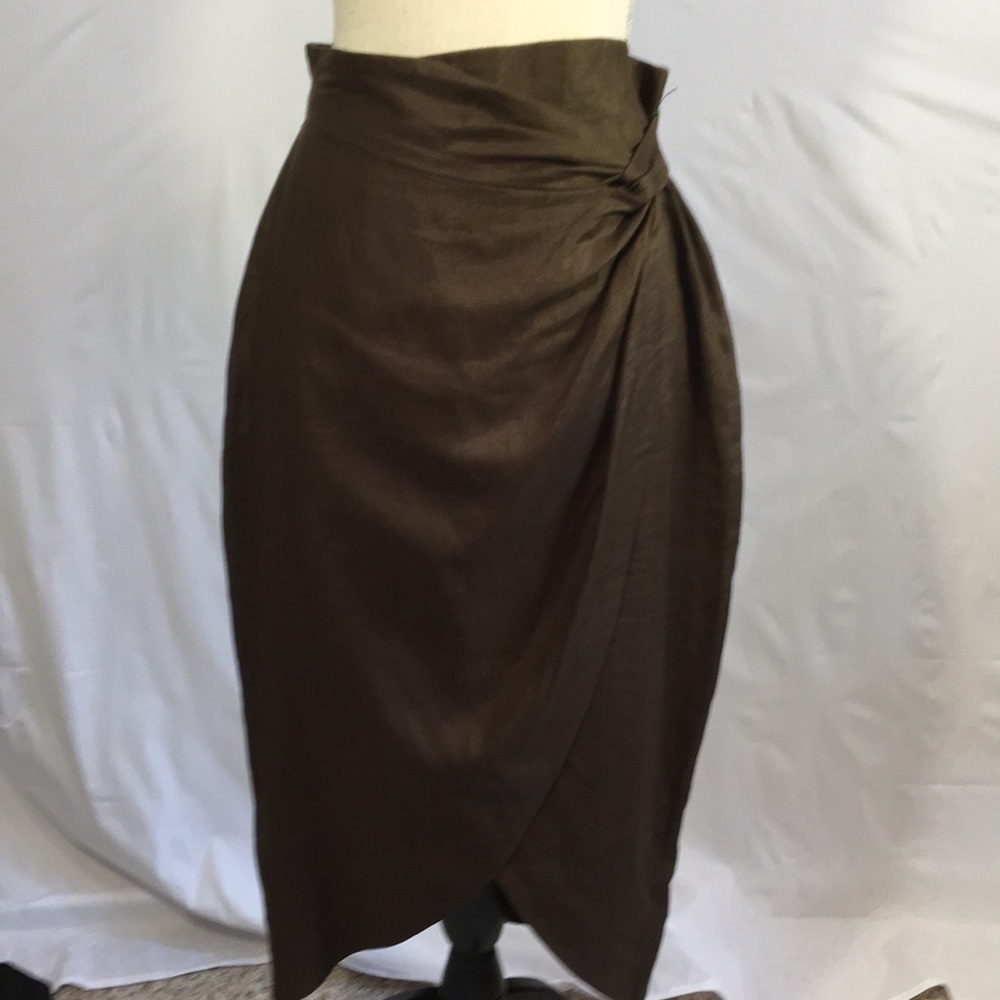 Brown linen skirt with split